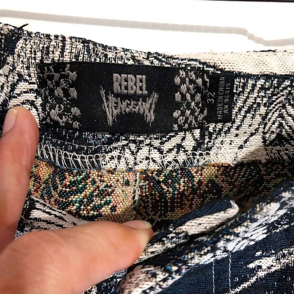 Rebel Vengeange Tapestry Skeleton Cargo‎ Pants, NWT, Size 32